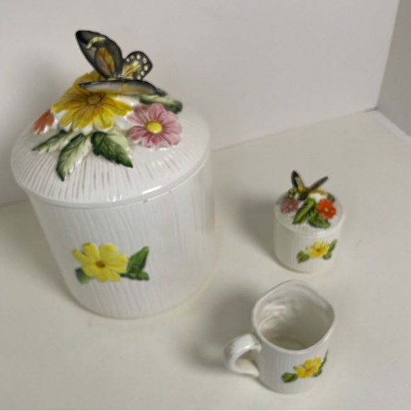 Vintage 70s Floral and Butterfly Ceramic Canister and Creamer Set - Picture 10 of 16